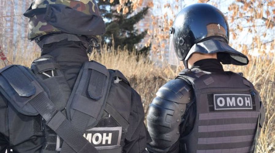В Мурманске при содействии спецназа Росгвардии по подозрению в получении взятки задержан заместитель Министра имущественных отношений Мурманской области