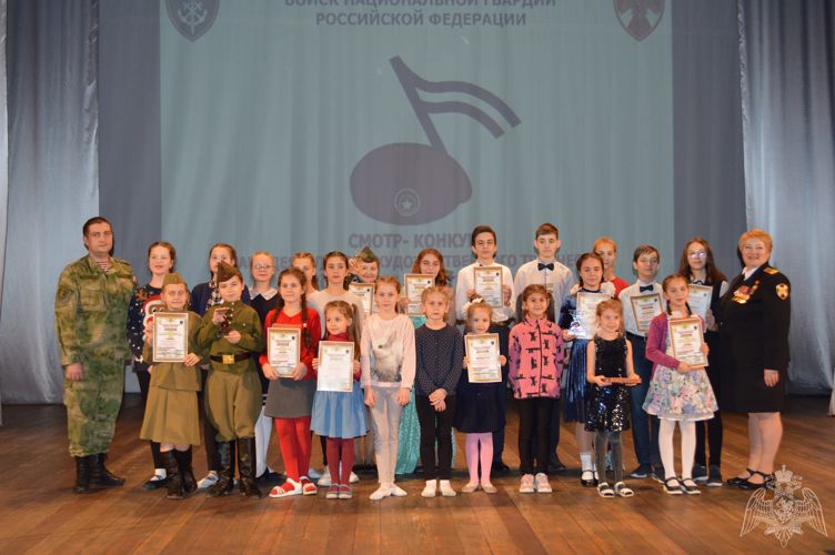 В Мурманске росгвардейцы провели первый этап Всероссийского творческого конкурса «Солдаты антитеррора»