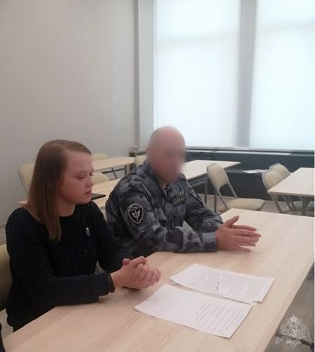 Сотрудник ОМОН Росгвардии стал почетным гостем на мероприятии, посвященном Дню солидарности в борьбе с терроризмом