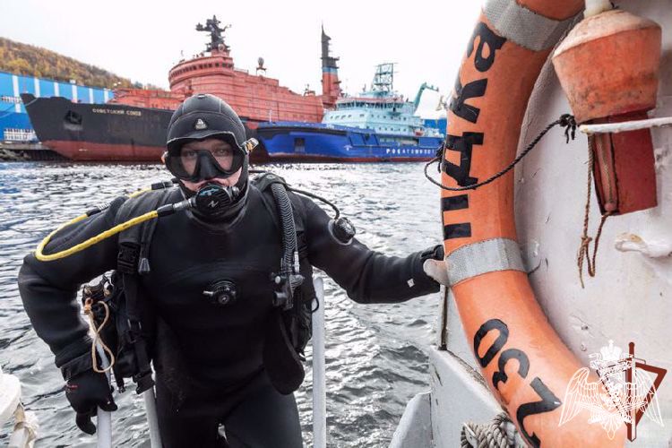Генерал-полковник Виктор Стригунов поздравил моряков Росгвардии с профессиональным праздником