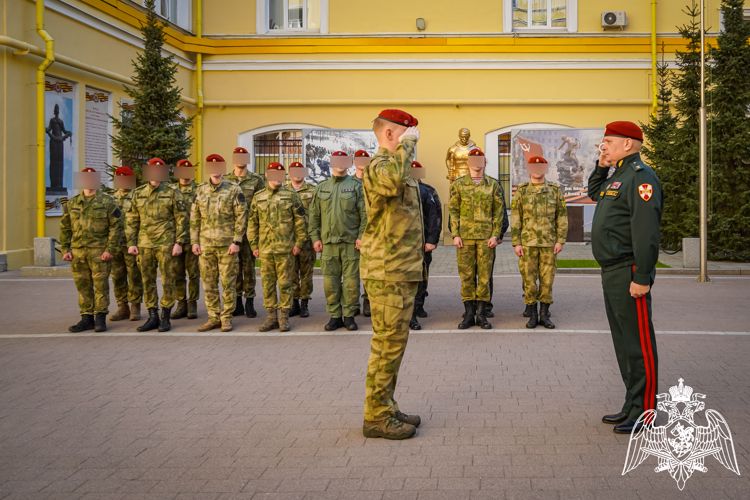 Военнослужащие Морского отряда Росгвардии в Санкт-Петербурге на совете краповых беретов обсудили поддержку участников СВО