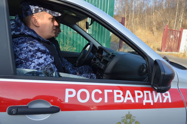 Сотрудники Росгвардии задержали дебошира в ночном клубе