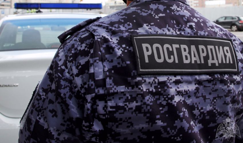 Росгвардейцы задержали в мурманском гипермаркете молодого человека, совершившего хищение обуви
