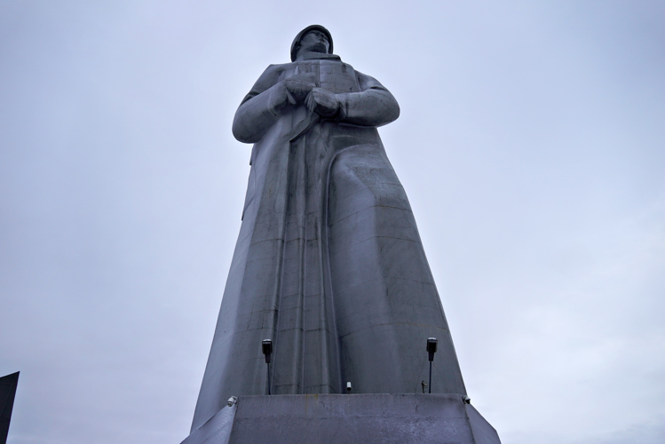 В Мурманске росгвардейцы приняли участие в торжественных мероприятиях, посвященных Дню защитника Отечества