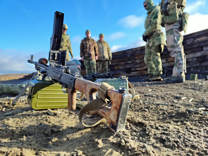 Учебные сборы пулеметчиков Росгвардии Северо-Западного округа прошли в Мурманске