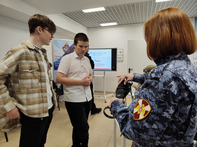 В Мурманске росгвардейцы приняли участие в областном фестивале профессий
