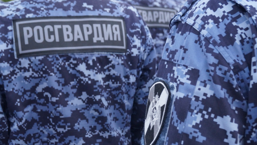 Росгвардейцы задержали молодого человека, совершавшего на протяжении нескольких недель кражи из гипермаркета 