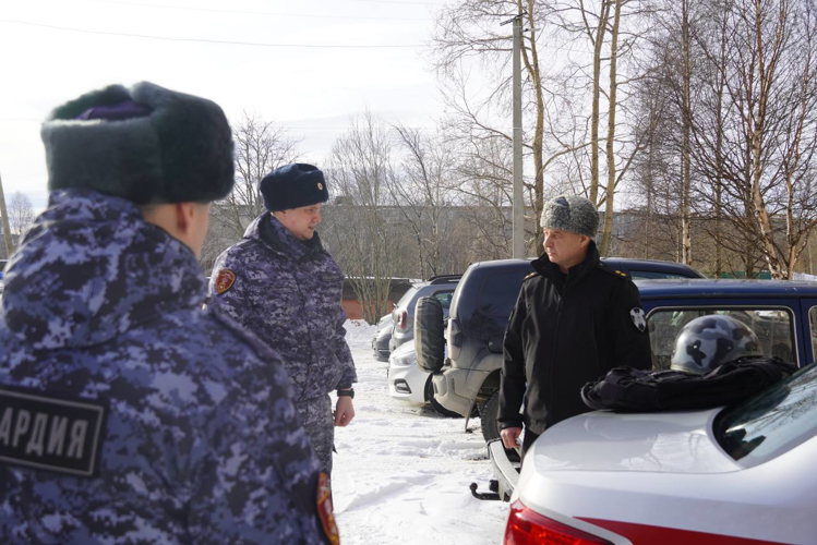 Командующий Северо-Западным округом Росгвардии совершил рабочую поездку в Мурманскую область