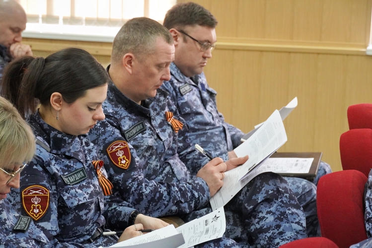 В Мурманской области росгвардейцы приняли участие в «Диктанте Победы»