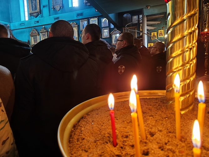 Военнослужащие по призыву морского отряда Северо-Западного округа Росгвардии приняли участие в пасхальном богослужении