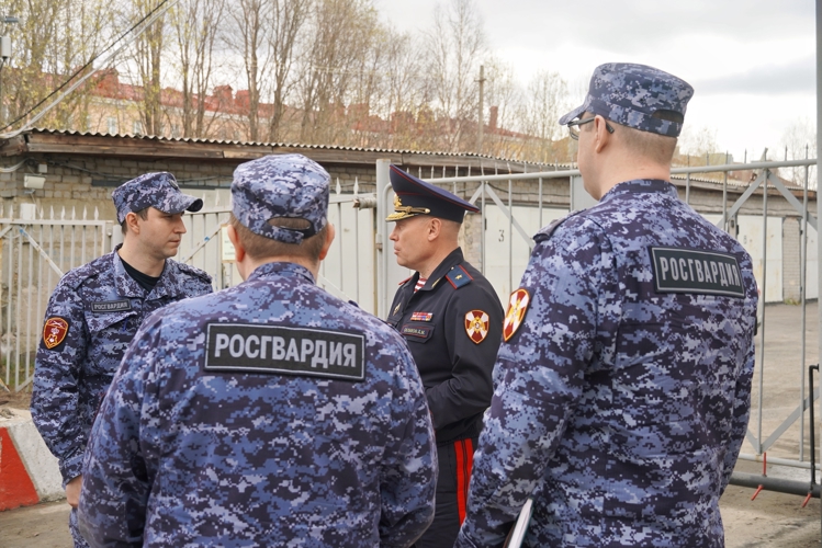Начальник Управления Росгвардии по Мурманской области проверил боевую готовность подразделений Росгвардии в Мончегорском районе