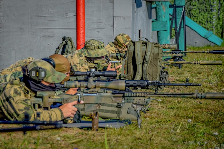 В Мурманской области сотрудники и военнослужащие Росгвардии приступили к летнему периоду подготовки