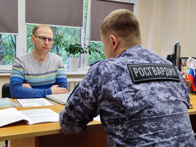 Сотрудники вневедомственной охраны Росгвардии завершают проверку школ на антитеррористическую защищенность