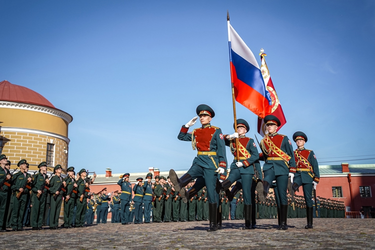 Мурманские первокурсники Военной академии Росгвардии приняли Военную присягу в Санкт-Петербурге 