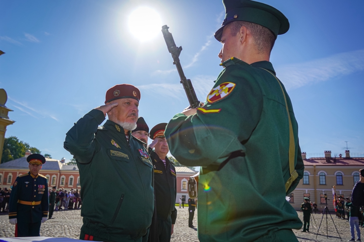 Мурманские первокурсники Военной академии Росгвардии приняли Военную присягу в Санкт-Петербурге 