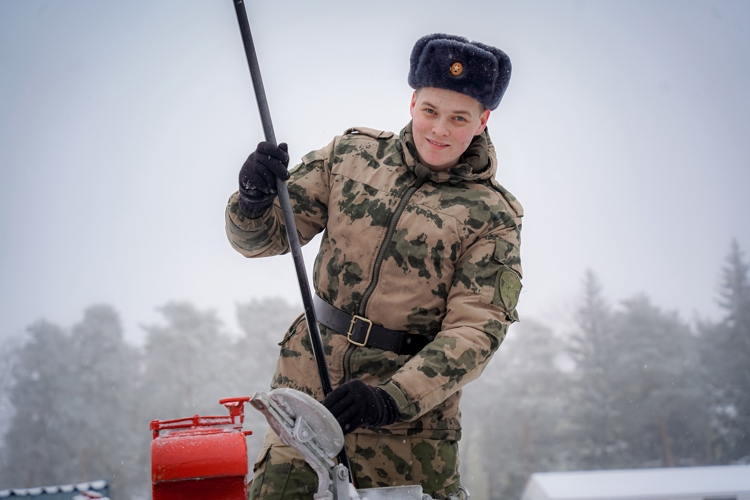 Военнослужащие службы горючего и смазочных материалов Росгвардии отмечают 31-ю годовщину формирования