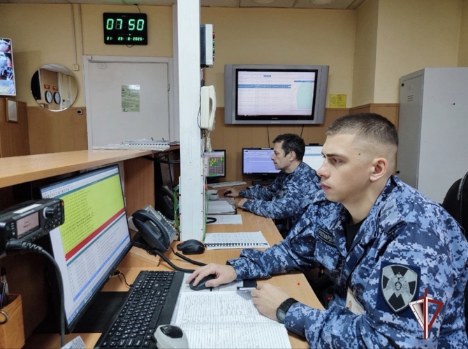 В Мурманске сотрудники Росгвардии задержали мурманчанина за повторное хищение товаров из гипермаркета