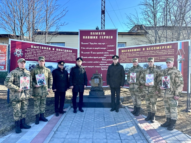 В МОРСКОМ ОТРЯДЕ СЕВЕРО-ЗАПАДНОГО ОКРУГА РОСГВАРДИИ ПРОВОДИЛИ В ЗАПАС ВОЕННОСЛУЖАЩИХ, ВЫСЛУЖИВШИХ УСТАНОВЛЕННЫЕ СРОКИ ВОЕННОЙ СЛУЖБЫ ПО ПРИЗЫВУ