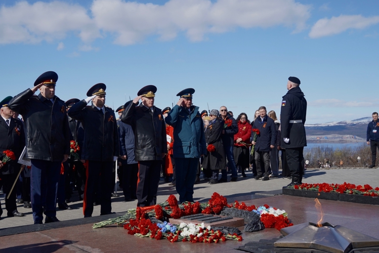 Начальник Управления Росгвардии по Мурманской области принял участие в памятных мероприятиях в честь 81-й годовщины Победы в Великой Отечественной войне.