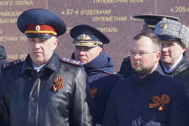 НАЧАЛЬНИК ЗАПОЛЯРНОЙ РОСГВАРДИИ ПРИНЯЛ УЧАСТИЕ В ТОРЖЕСТВЕННЫХ МЕРОПРИЯТИЯХ, ПОСВЯЩЕННЫХ 81-Й ГОДОВЩИНЕ ПОБЕДЫ В ВЕЛИКОЙ ОТЕЧЕСТВЕННОЙ ВОЙНЕ