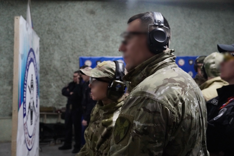 В Мурманске команда Росгвардии завоевала серебро на турнире «Динамо» по практической стрельбе 