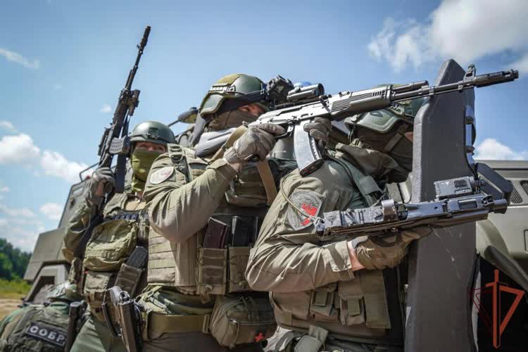 В Заполярной Росгвардии стартовал летний период подготовки