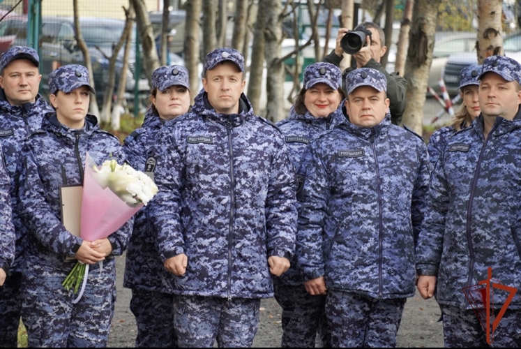 Мурманские росгвардейцы к 10-летию со дня образования территориального управления заложили капсулу времени