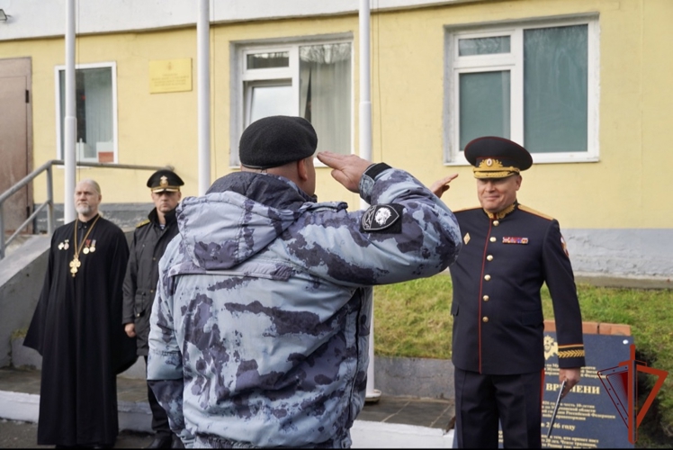 Мурманские росгвардейцы к 10-летию со дня образования территориального управления заложили капсулу времени