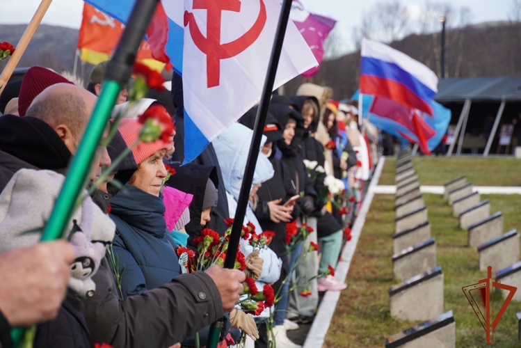 Начальник Управления Росгвардии по Мурманской области принял участие в церемонии захоронения останков советских воинов, погибших в годы Великой Отечественной войны